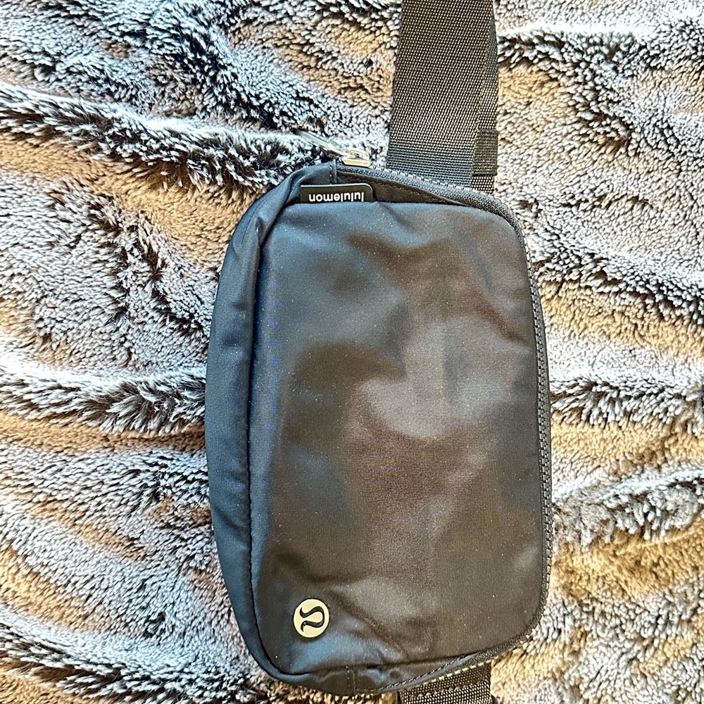 lululemon athletica Black Belt Bag
